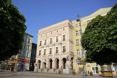Kamienica pod czterema Atlantami